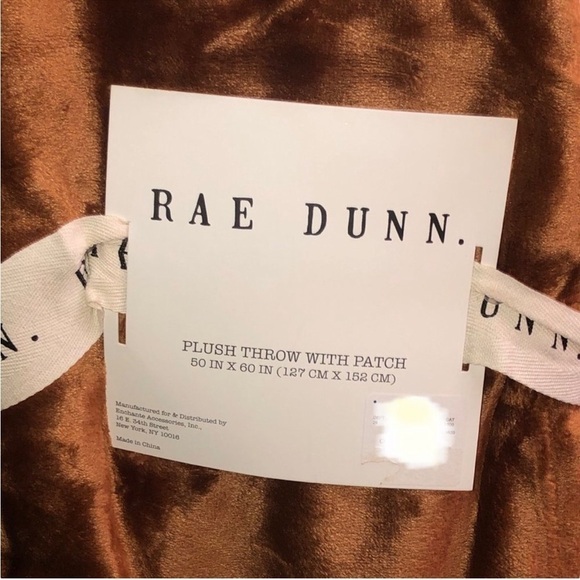 Hard to find  Rae Dunn Happy Halloween Plush Throw Blanket with Patch 50x60” - Picture 2 of 6